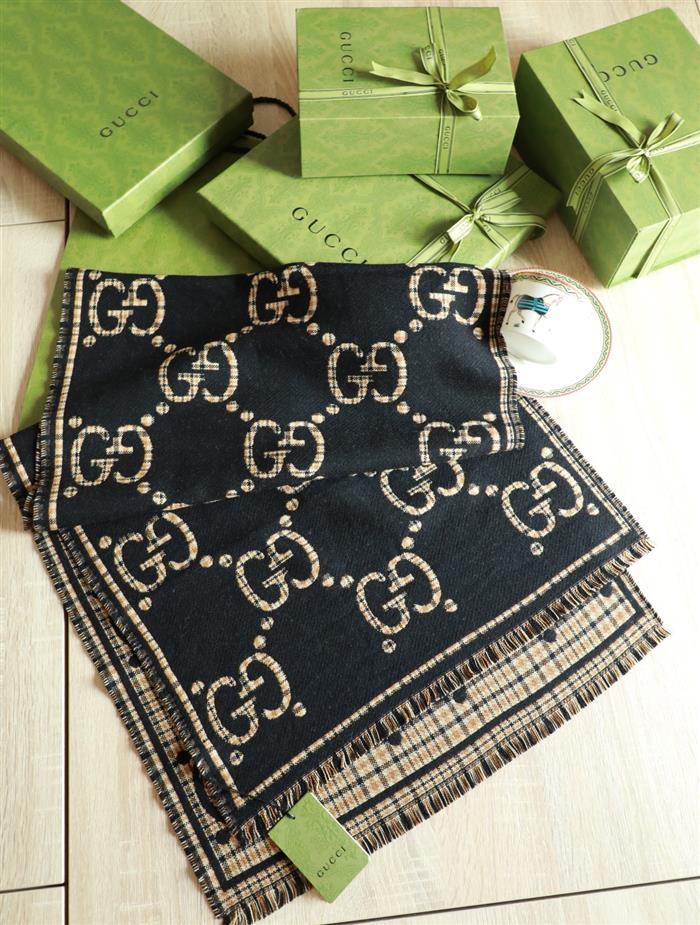 2026116111638585 380